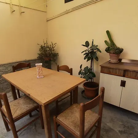 Apartment Garden House : A Un Paso Dal Centro Storico